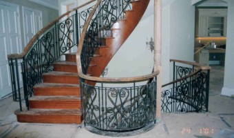 Staircase Railings: Their Role and Importance